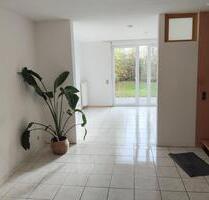 Junges Stadthaus mit privatem Garten - Siegburg