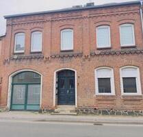 Erdgeschosswohnung mit EBK, Gartennutzung, großzügiger Dusche - Crivitz