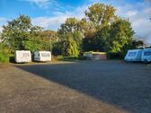 Foto - Stellplatz Abstellplatz f. Wohnwagen, Anhänger, Boote, etc.