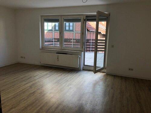 Foto - Mitten in der Innenstadt: Große, schöne 2 Zimmer mit Terrasse, Vollbad, EBK und barrierearm!