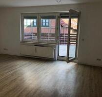 Mitten in der Innenstadt: Große, schöne 2 Zimmer mit Terrasse, Vollbad, EBK und barrierearm! - Neustadt am Rübenberge