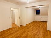 Foto - Frisch sanierte und helle 2-Zimmer-Wohnung mit Balkon & EBK