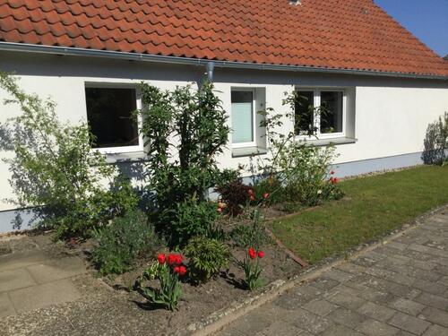 Foto - Einfamilienhaus mit kleinem Garten - vorderes Leintor - Nienburg