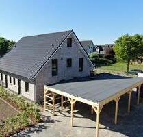 Neubau-DHH mit Fußbodenheizung, EBK & PV in Wildeshausen