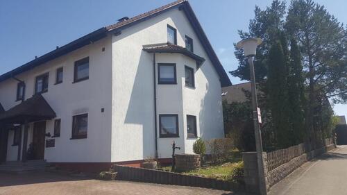 Foto - 3,5 Zimmer DG Wohnung mit Stellplatz, Keller- und Gartenanteil