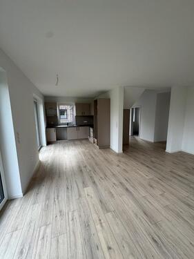 Foto - Neubau Einfamilienhaus mit Carport und Abstellraum