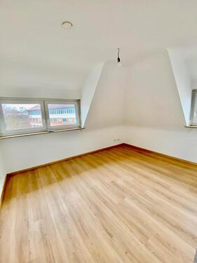Foto - Helle 3,5 Zimmer DG-Wohnung in Stuttgart Ost