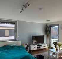 WG Zimmer mit Balkon - 360,00&nbsp;EUR Kaltmiete, ca.&nbsp; 40,00&nbsp;m&sup2; in Braunschweig (PLZ: 38112) Lehndorf-Watenbüttel