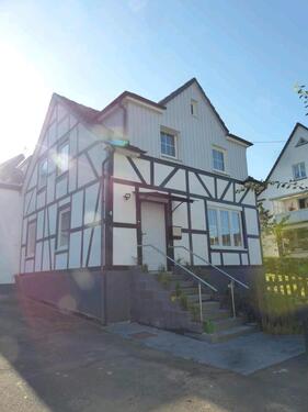 Foto - Haus zu verkaufen - 375.000,00&nbsp;EUR Kaufpreis, ca.&nbsp; 130,00&nbsp;m&sup2;