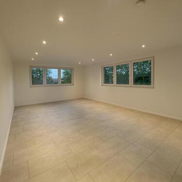Foto - 4-Zimmer-Wohnung kernsaniert - 1.450,00 EUR Kaltmiete,