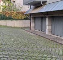 Gohlis-Süd: Stellplatz Garage für Pkw Youngtimer Oldtimer Cabrio - Leipzig Mitte