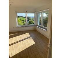 Schöne 4 Zimmer,KücheBad,Garage,Wächeraum ,Balkon,Garten 1.OG - Sankt Wendel