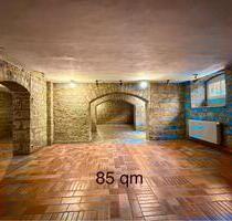 Lagerräume zu vermieten - 300,00&nbsp;EUR Kaltmiete, ca.&nbsp; 85,00&nbsp;m&sup2; in Uffenheim (PLZ: 97215)