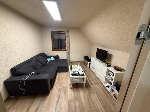 Foto - Helle 2,5-Zimmer-Wohnung im 1. Obergeschoss in Riedstadt-Erfelden