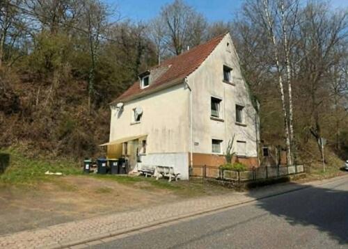 Foto - Haus zu verkaufen in Saarland, Ortsteil Wendel