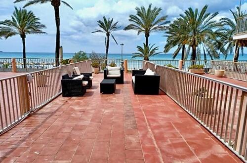 Foto - Kernsaniertes Frontline Apartment mit Meerblick in Arenal