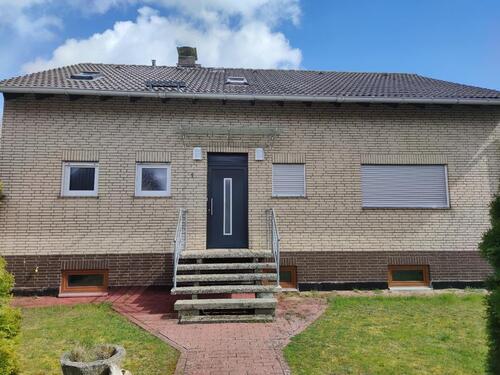 Foto - Familienhaus inkl 5 Zimmer+2 Bäder+Terrasse+Garage+großes Grund