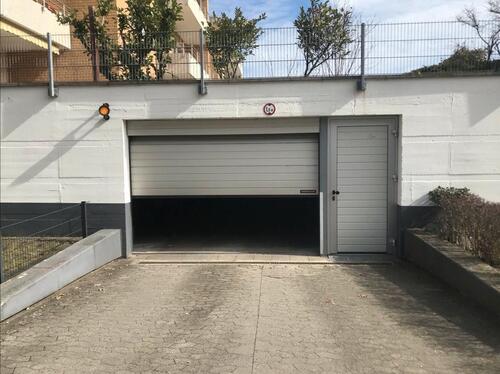 Foto - Tiefgaragenstellplatz in gepflegter Anlage (ideal für Oldtimer)