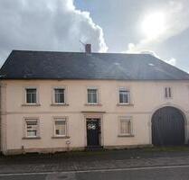 Einfamilienhaus Bauernhaus - 130.000,00&nbsp;EUR Kaufpreis, ca.&nbsp; 183,00&nbsp;m&sup2; in Birkenfeld (PLZ: 55765)
