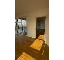 Lichtdurchflutete 2 Zimmer Wohnung direkt an der Weser - Bremen Walle