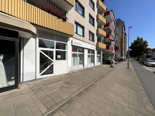 Foto - Ladenlokal für viele Branchen geeignet in verkehrsgünstiger Lage von Braunschweig mit Parkplätzen