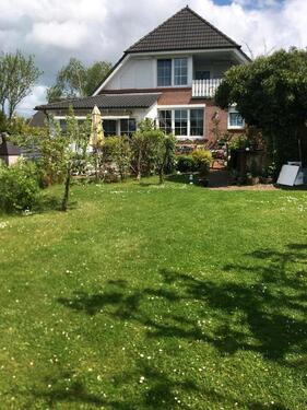 Foto - Doppelhaushälfte - 1.300,00&nbsp;EUR Kaltmiete, ca.&nbsp; 121,00&nbsp;m&sup2;