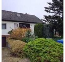 Geräumiges günstiges und gepflegtes 9-Raum-Einfamilienhaus - Ellerstadt