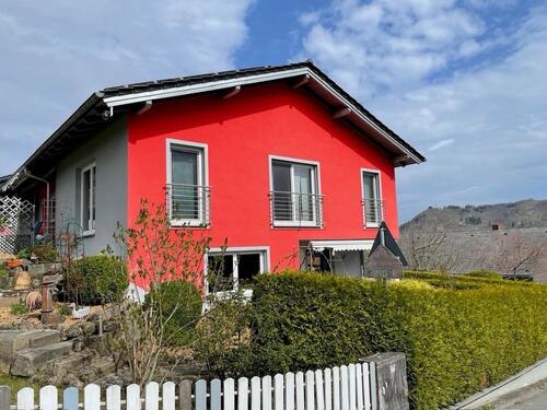 Foto - 4 Zimmer Wohnung Haus - 1.300,00&nbsp;EUR Kaltmiete, ca.&nbsp; 192,00&nbsp;m&sup2;