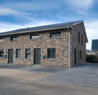 Foto - Moderne Doppelhaushälfte 140 qm mit Carport in 27356 Rotenburg