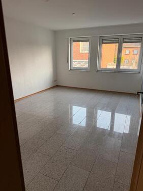 Foto - Helle 2-Zimmer-Wohnung (65 m²) – Nachmieter (ANZEIGE STOPP)