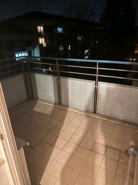 Foto - Helle 2-Zimmer-Wohnung mit Balkon und Einbauküche in Höhe Marter