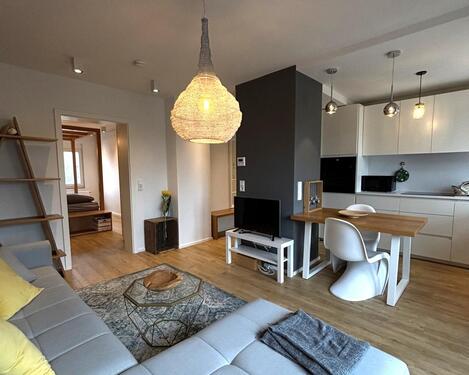 Foto - B!RDS „Early Bird“ · Stilvolles 2-Zimmer-Apartment · Modern, möbliert & sofort bezugsfrei