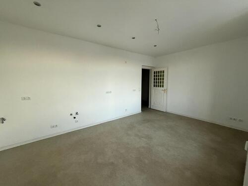 Foto - 3-Raum-Wohnung mit Balkon - 480,00&nbsp;EUR Kaltmiete, ca.&nbsp; 80,00&nbsp;m&sup2;