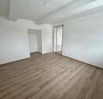 5-Zimmer-Wohnung mit Garten & Garage in SibbesseAdenstedt