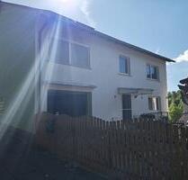 Komfortables Einfamilienhaus mit 153 m², Photovoltaik, Garten, Ga - Grebenau