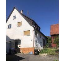 Charmantes Bauernhaus mit Garten und Scheune in Hechingen-BOLL