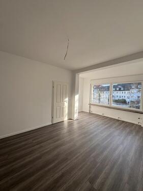 Foto - Erstbezug Frisch Renovierte Lichtdurchflutete 2 Zi Wohnung