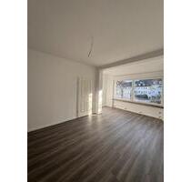 Erstbezug Frisch Renovierte Lichtdurchflutete 2 Zi Wohnung - Essen Stadtbezirk III
