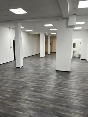 Foto - Büro, Praxis, Studio, Lager zu vermieten, direkt am Bahnhof WOR