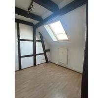 kleine 3-Raum-Wohnung im DG - 295,00&nbsp;EUR Kaltmiete, ca.&nbsp; 48,00&nbsp;m&sup2; in Güstrow (PLZ: 18273)