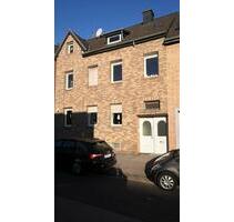 Traumhafte Dachgeschosswohnung mit Klimaanlage zu vermieten! - Würselen