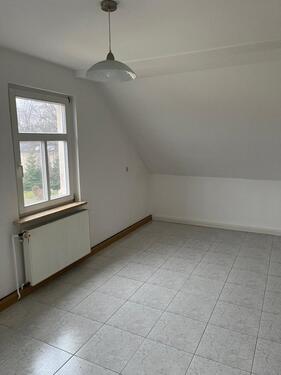 Foto - gemütliche Dachgeschoß 3-Raumwohnung (2.Etage) in Triptis