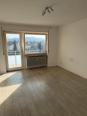 Foto - Wohnung bis August zu vermieten. Weinheim weststadt