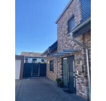 Großzügiges 7-Zimmer Einfamilienhaus mit Garten,Terrasse &Garage - Xanten