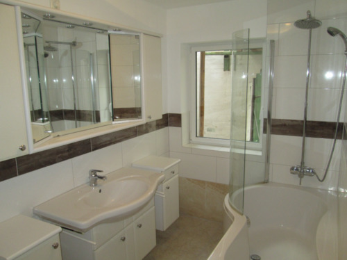 Foto - 2-Zi.-Whg., 40 m², zentrale Lage in WF, neu saniert, barrierefrei