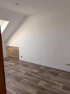 Foto - 3 Zimmer Wohnung Dachgeschoss - 614,00&nbsp;EUR Kaltmiete, ca.&nbsp; 60,00&nbsp;m&sup2;