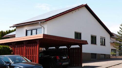 Foto - Großzügiges Haus mit PV Anlage, Garten, Carport in Waldmohr