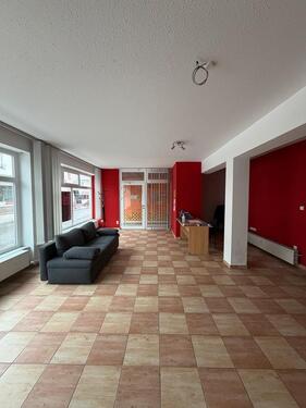 Foto - Vielseitig nutzbare Laden-oder Lagerfläche ab 01.04. zu vermieten