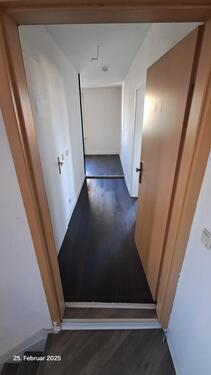 Foto - + mit 3D-Rundgang + renovierte, helle 2R Wohnung zu vermieten +