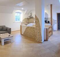 Tolle 2-Zimmer-WE vollmöbl.,EBK,Terrasse,befristet bis 31.5.2026 - Wesenberg